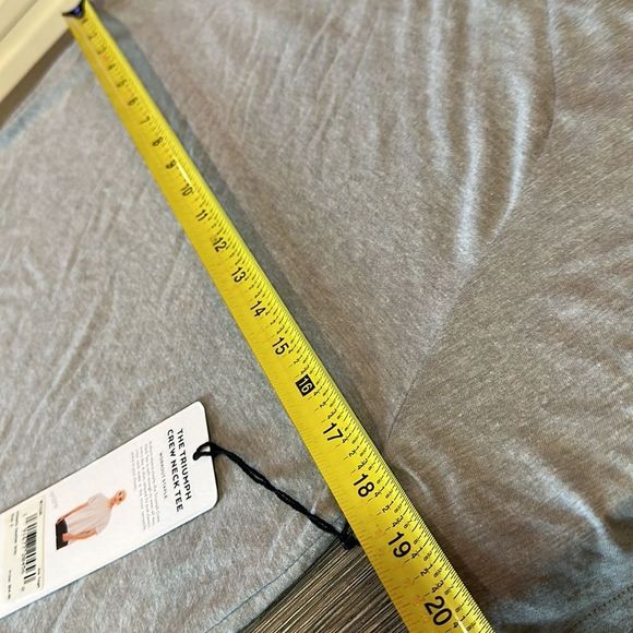 Alo Yoga Mens The Triumph Crew Neck Tee - Athletic Heather Grey Small NWT - Picture 4 of 7